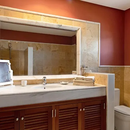 Montana Roja 别墅 *